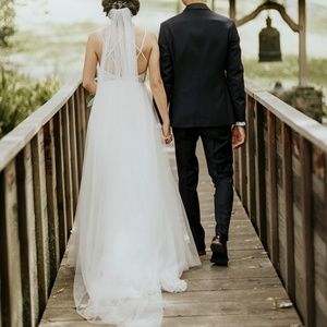 David’s Bridal Chapel Length Ivory Veil